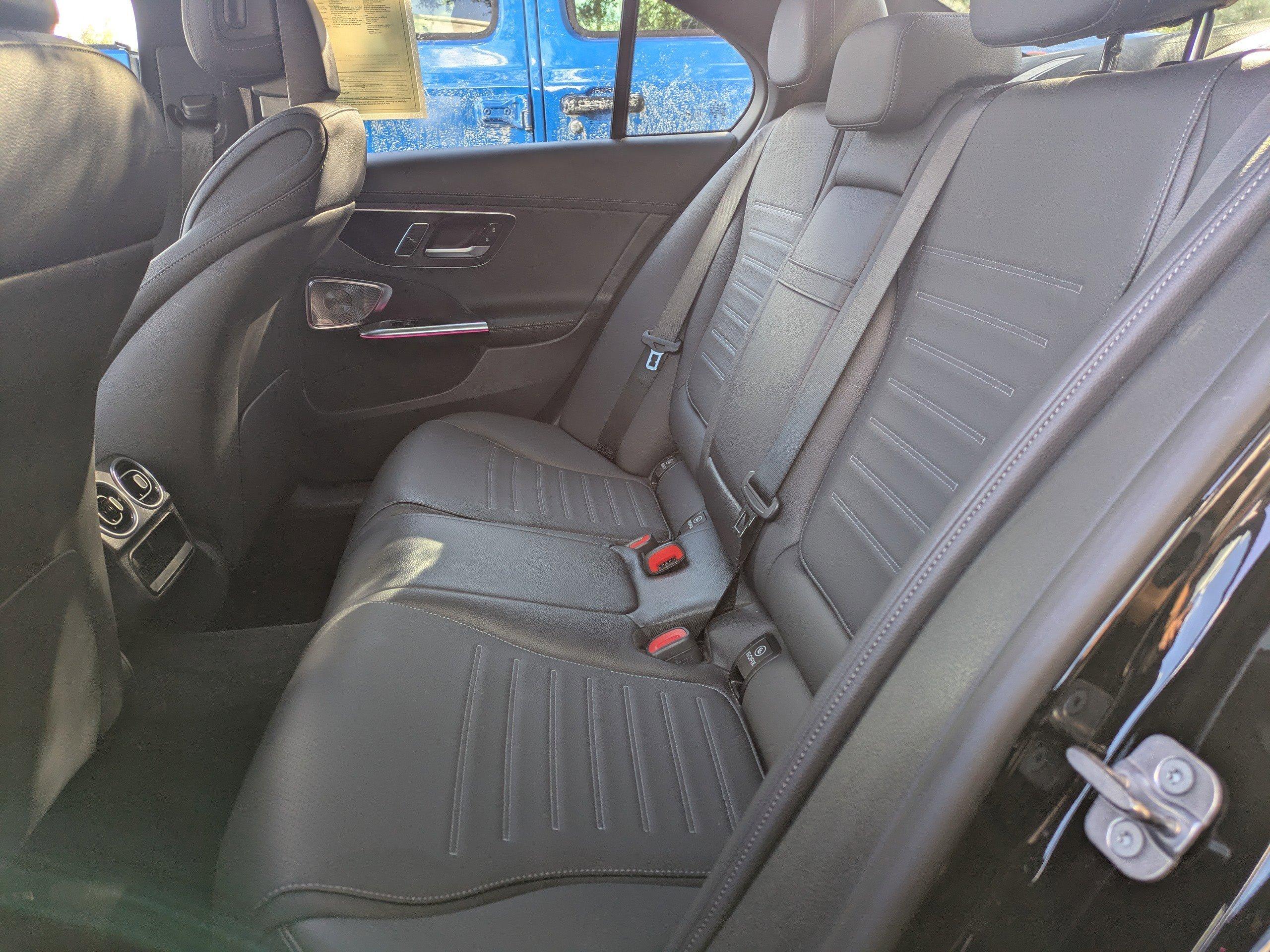 Mercedes-Benz C 300 Rwd 4Dr Car - Thumbnail 15