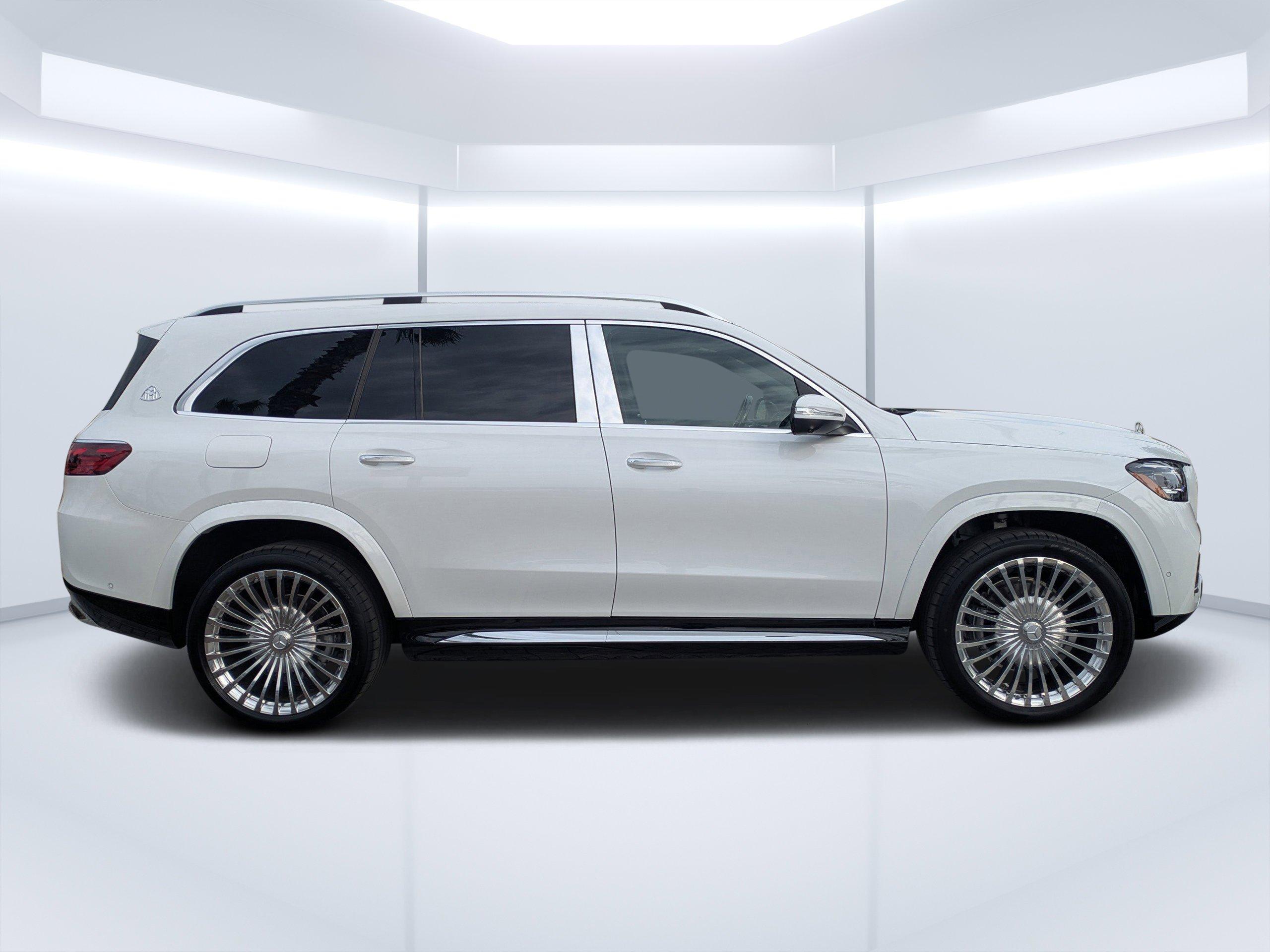 Mercedes-Benz Gls Suv Maybach 600 With Navigation & Awd - Thumbnail 6