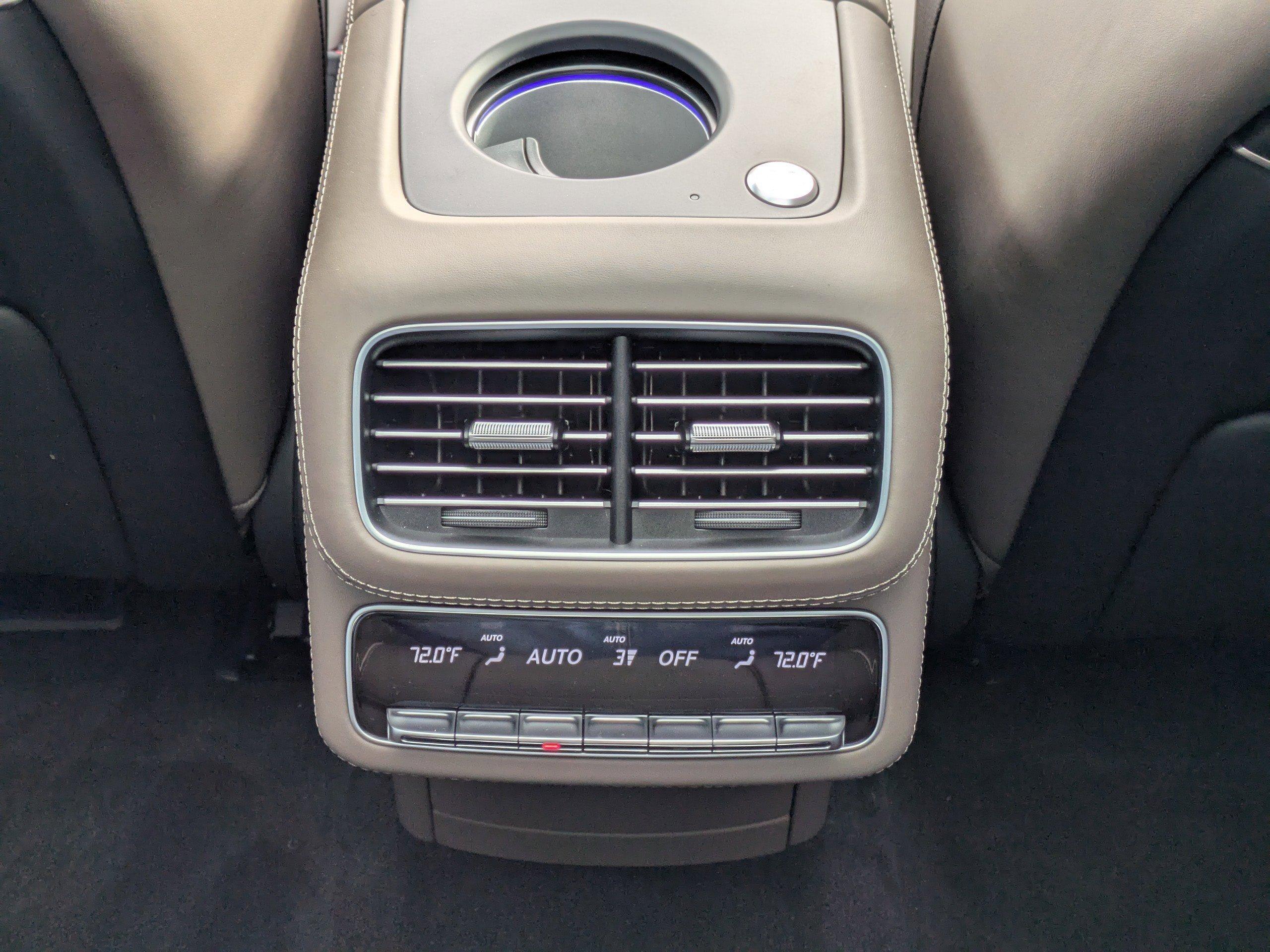 Mercedes-Benz Gls Suv Maybach 600 With Navigation & Awd - Thumbnail 19