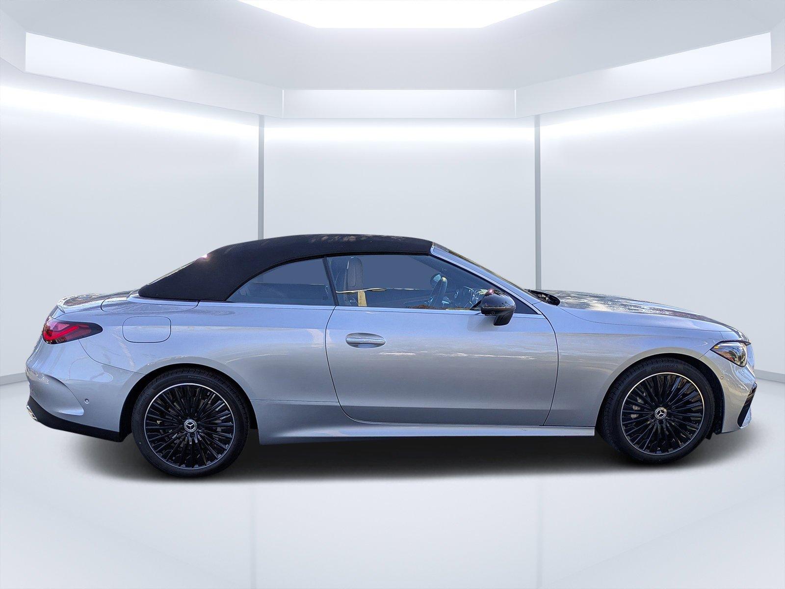 Mercedes-Benz Cle Convertible 450 With Navigation & Awd - Thumbnail 3