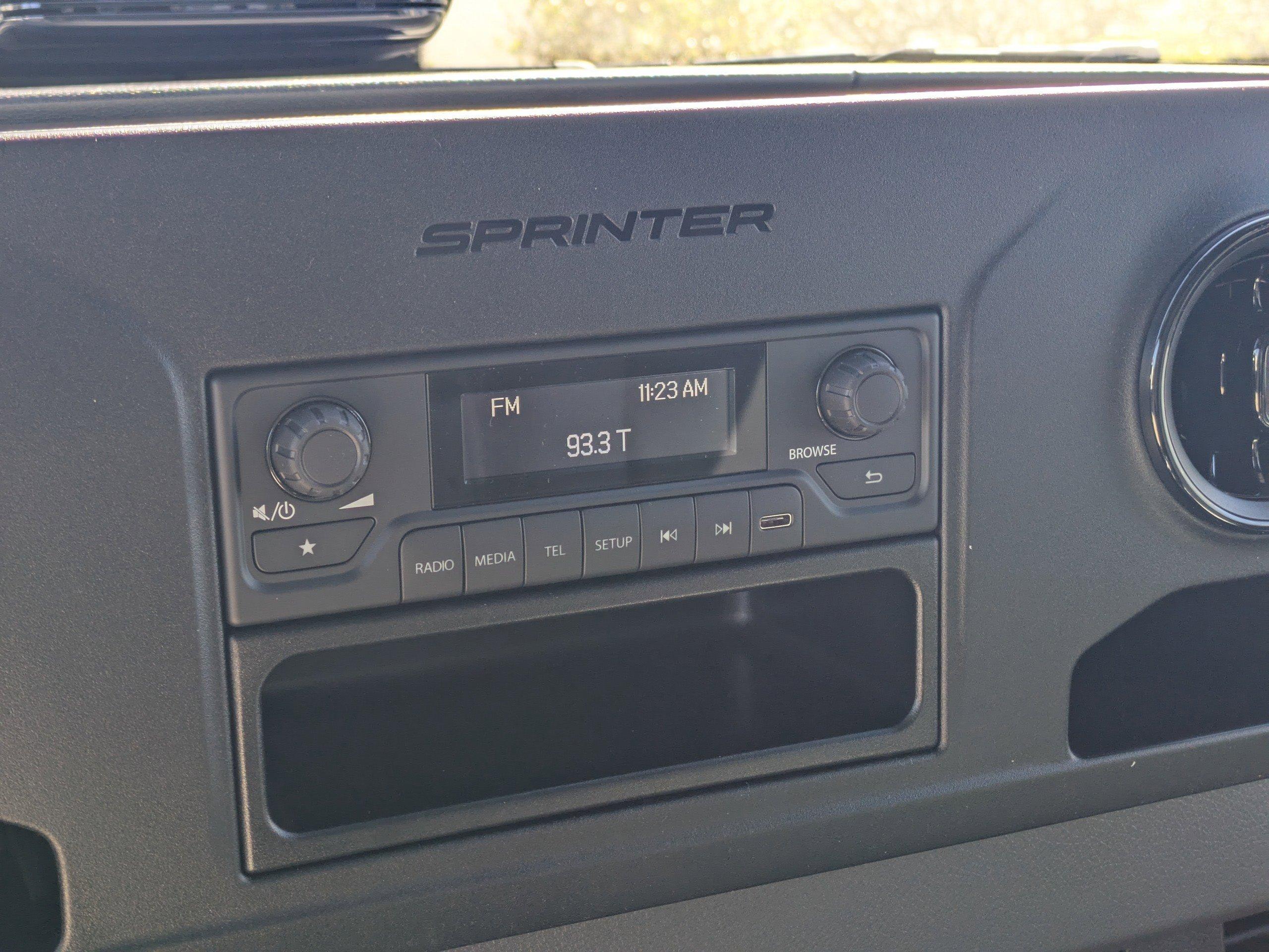 Mercedes-Benz Sprinter Cargo Van 144 Wb Rwd Van - Thumbnail 20