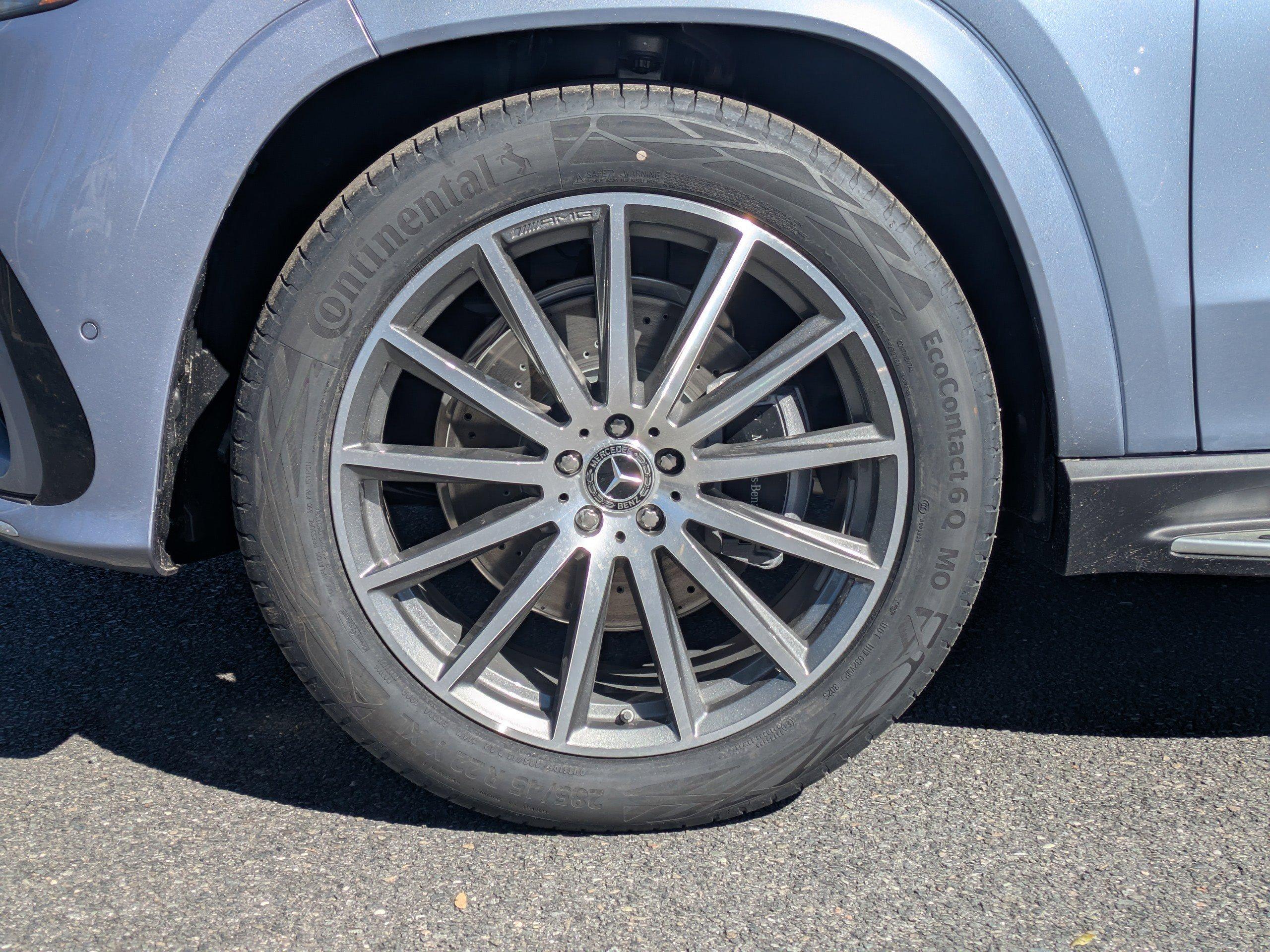 Mercedes-Benz Gls Suv 450 With Navigation & Awd - Thumbnail 4