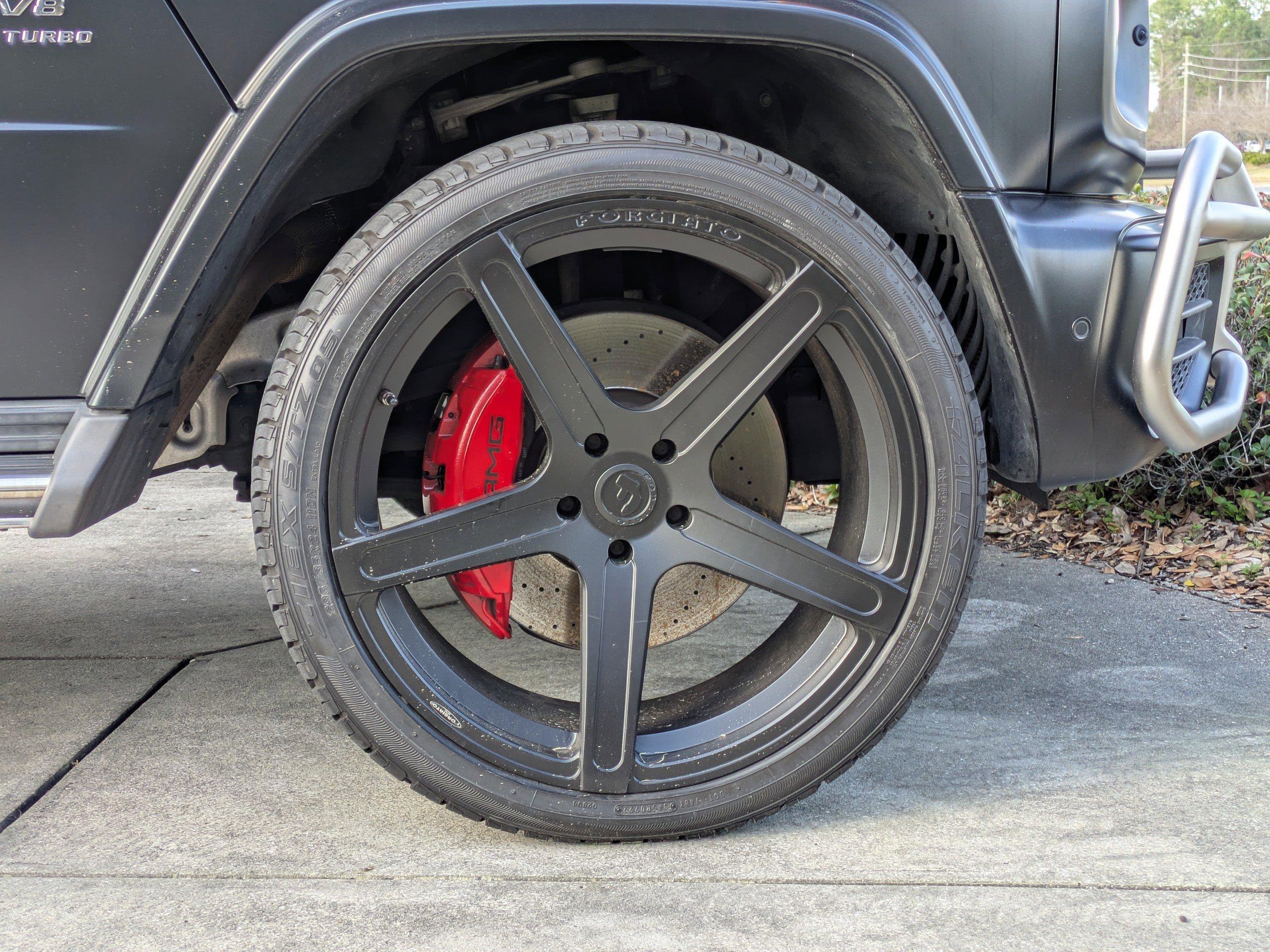 Mercedes-Benz Sport Utility Amg® G 63 With Navigation & Awd - Thumbnail 4