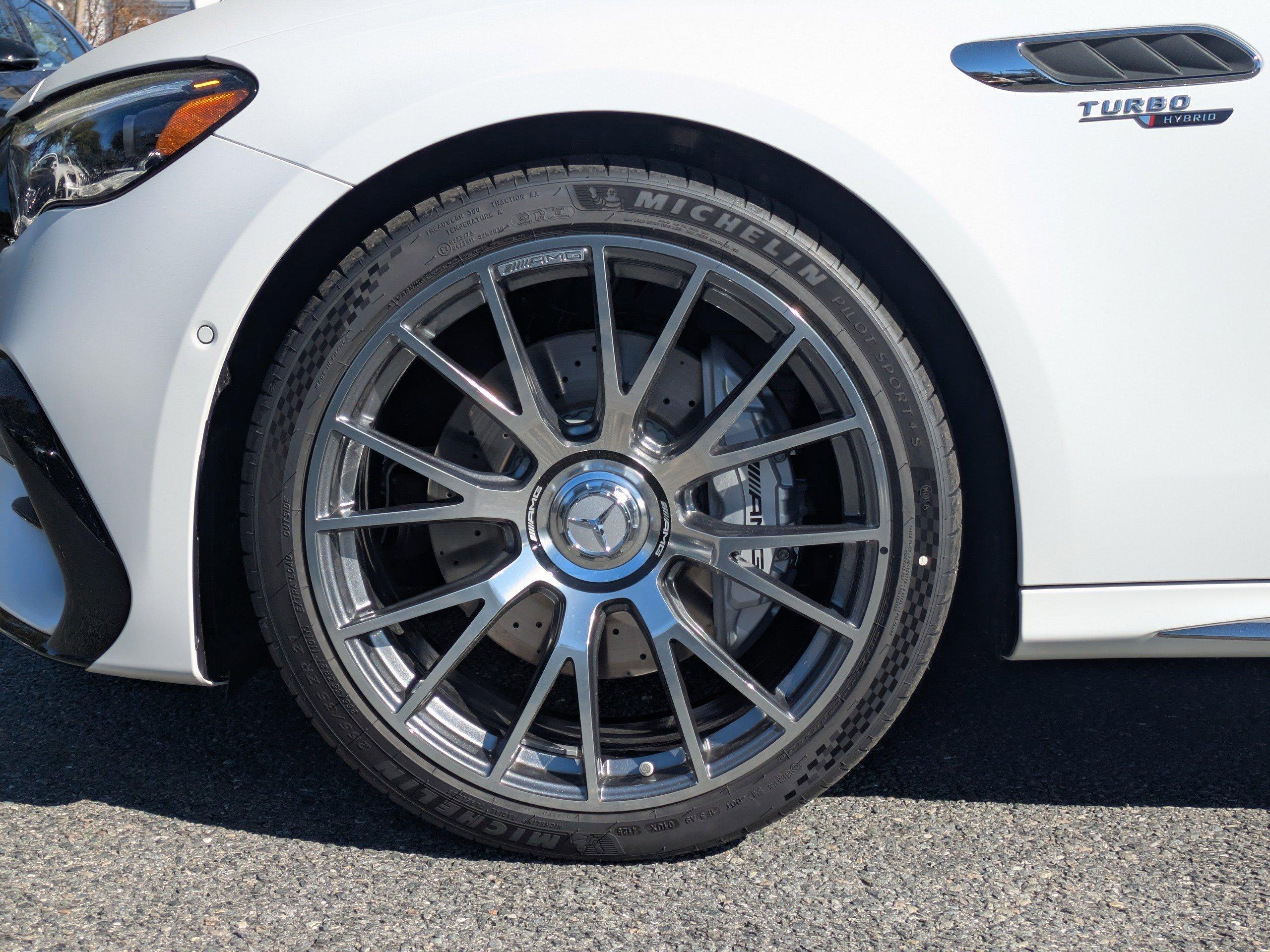 Mercedes-Benz Sedan Amg® E 53 E 4Matic®+ With Navigation & Awd - Thumbnail 4