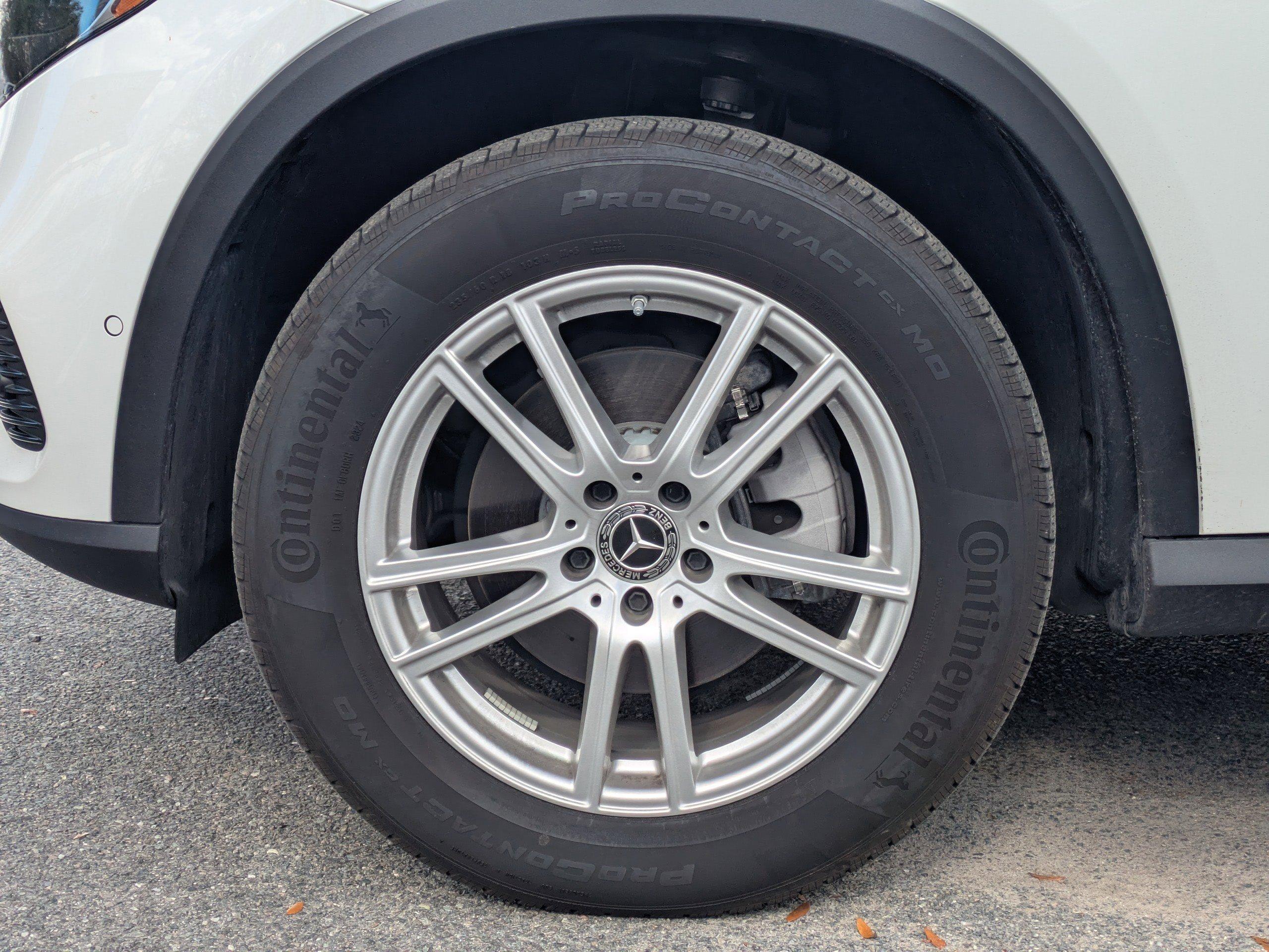 Mercedes-Benz Glc 300 Rwd Sport Utility - Thumbnail 4