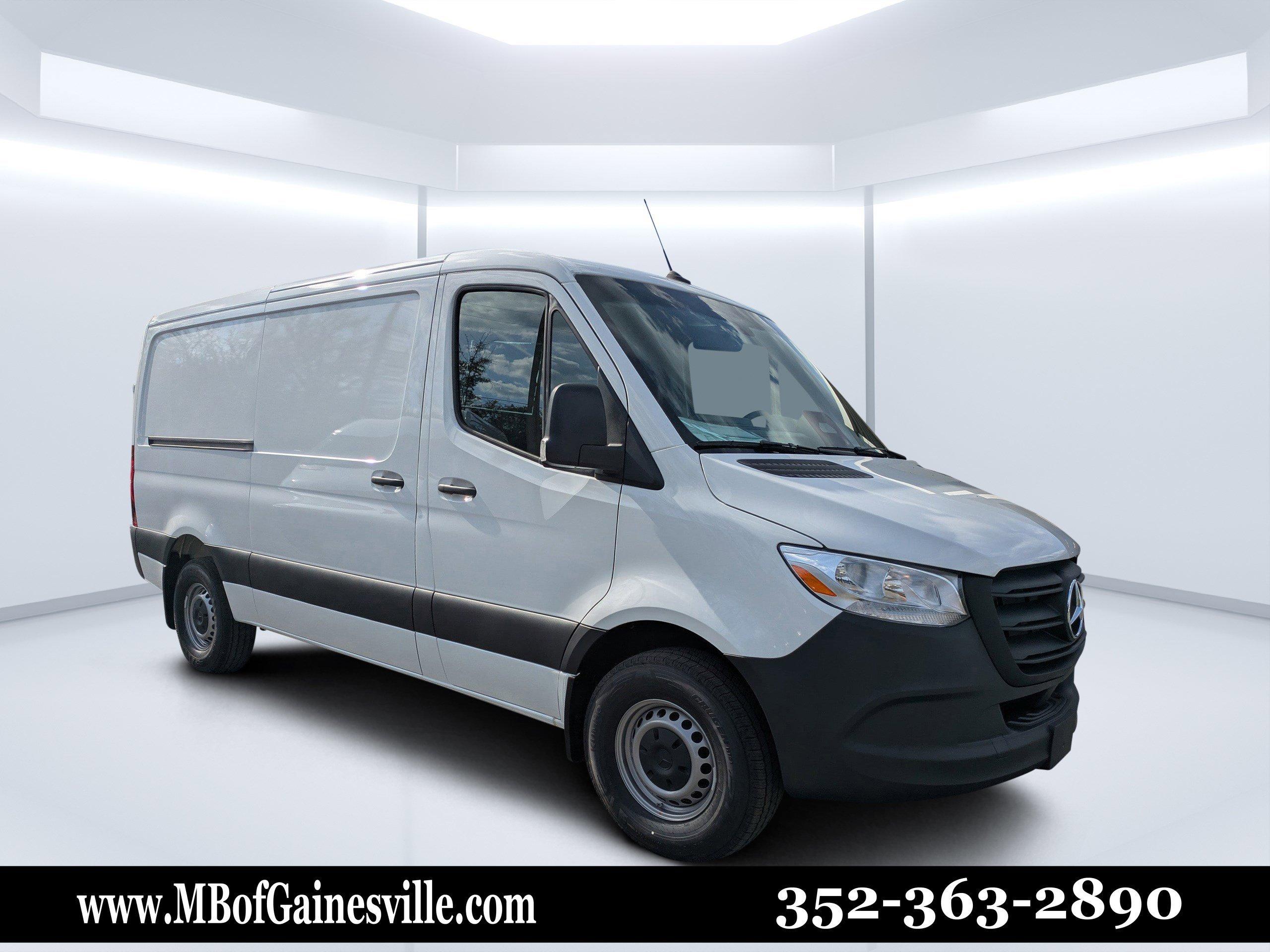 Mercedes-Benz Sprinter Cargo Van 144 Wb Rwd Van - Thumbnail 2