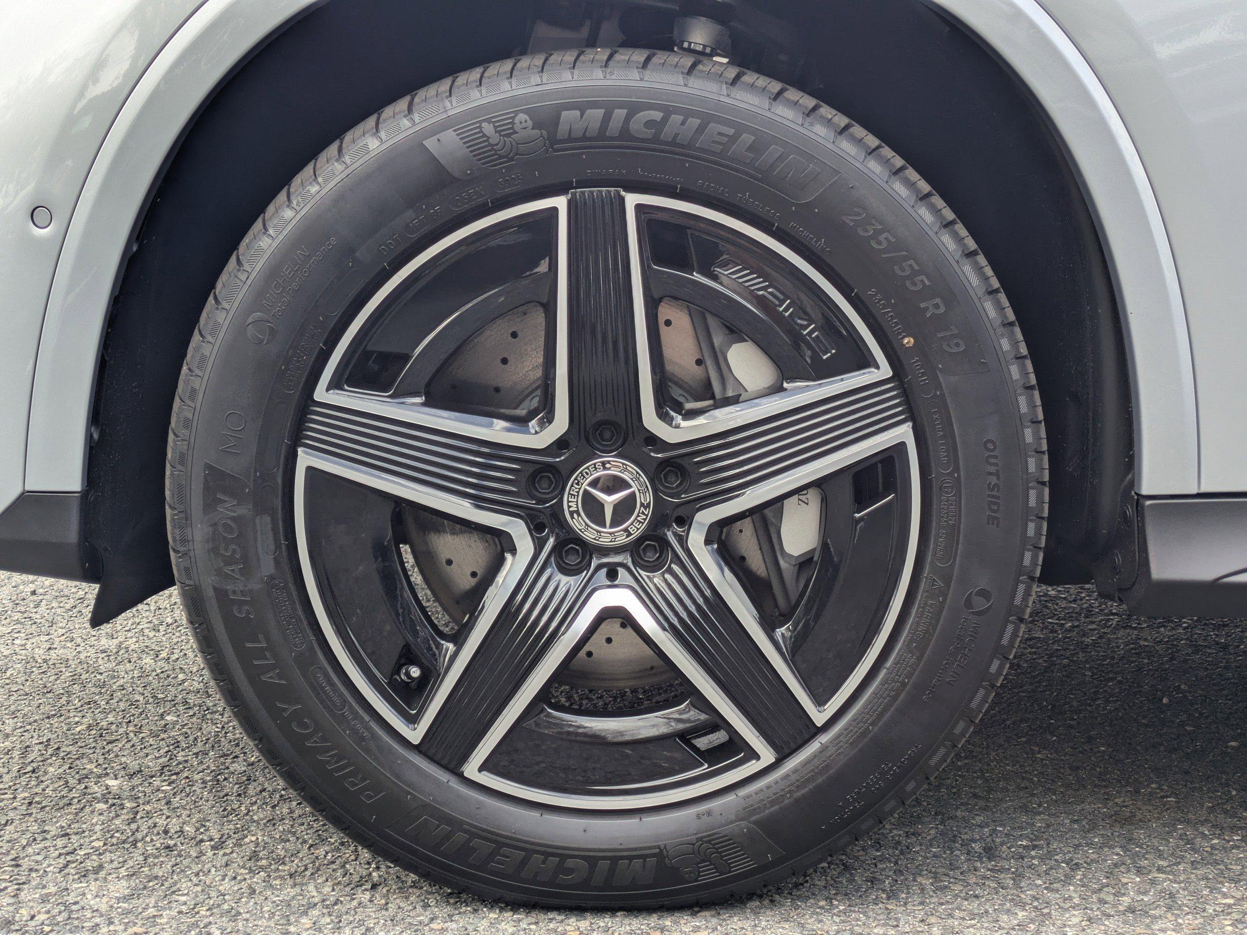 Mercedes-Benz Glc Suv 300 With Navigation & Awd - Thumbnail 11