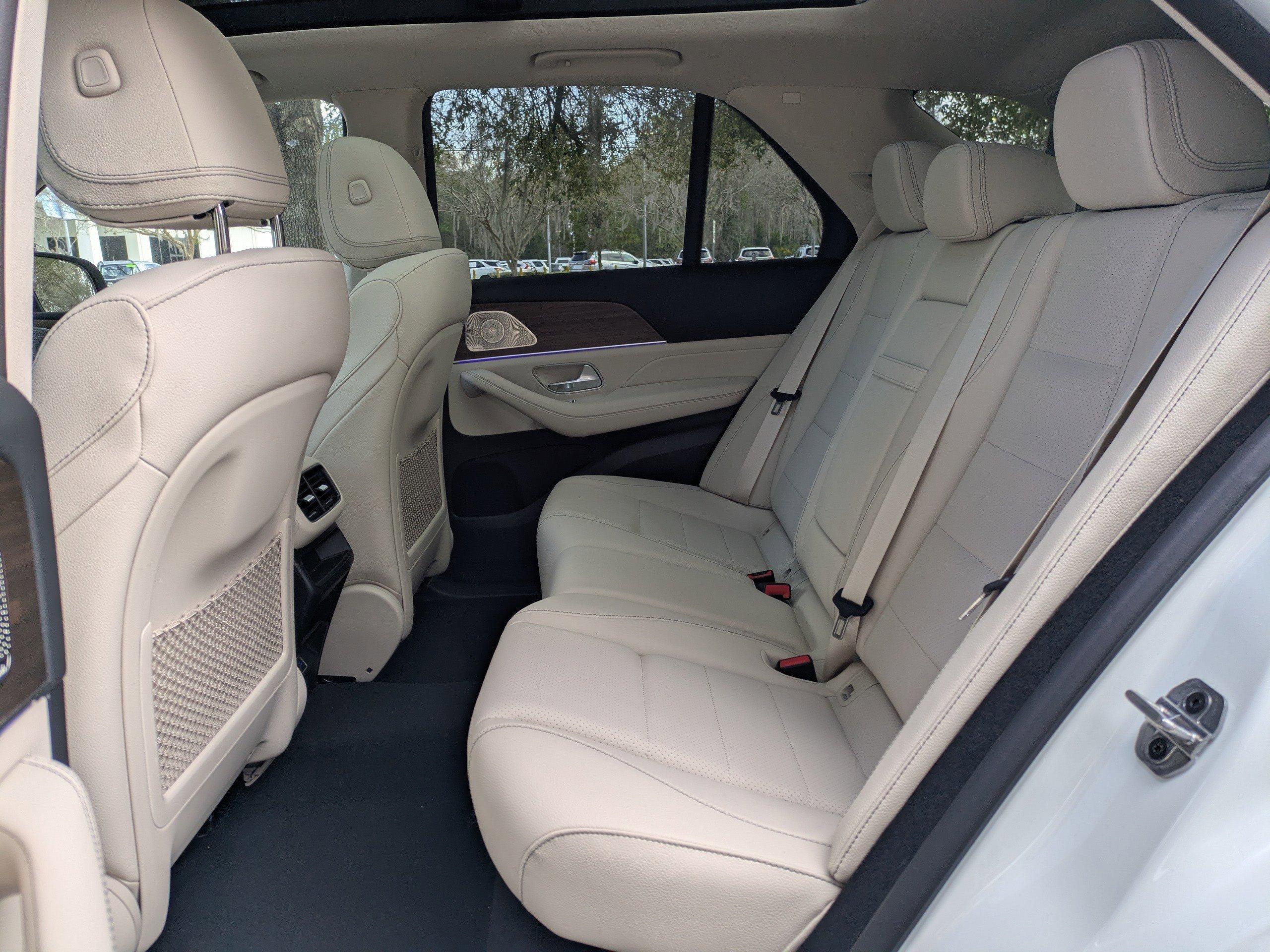 Mercedes-Benz Gle Suv 350 With Navigation & Awd - Thumbnail 16