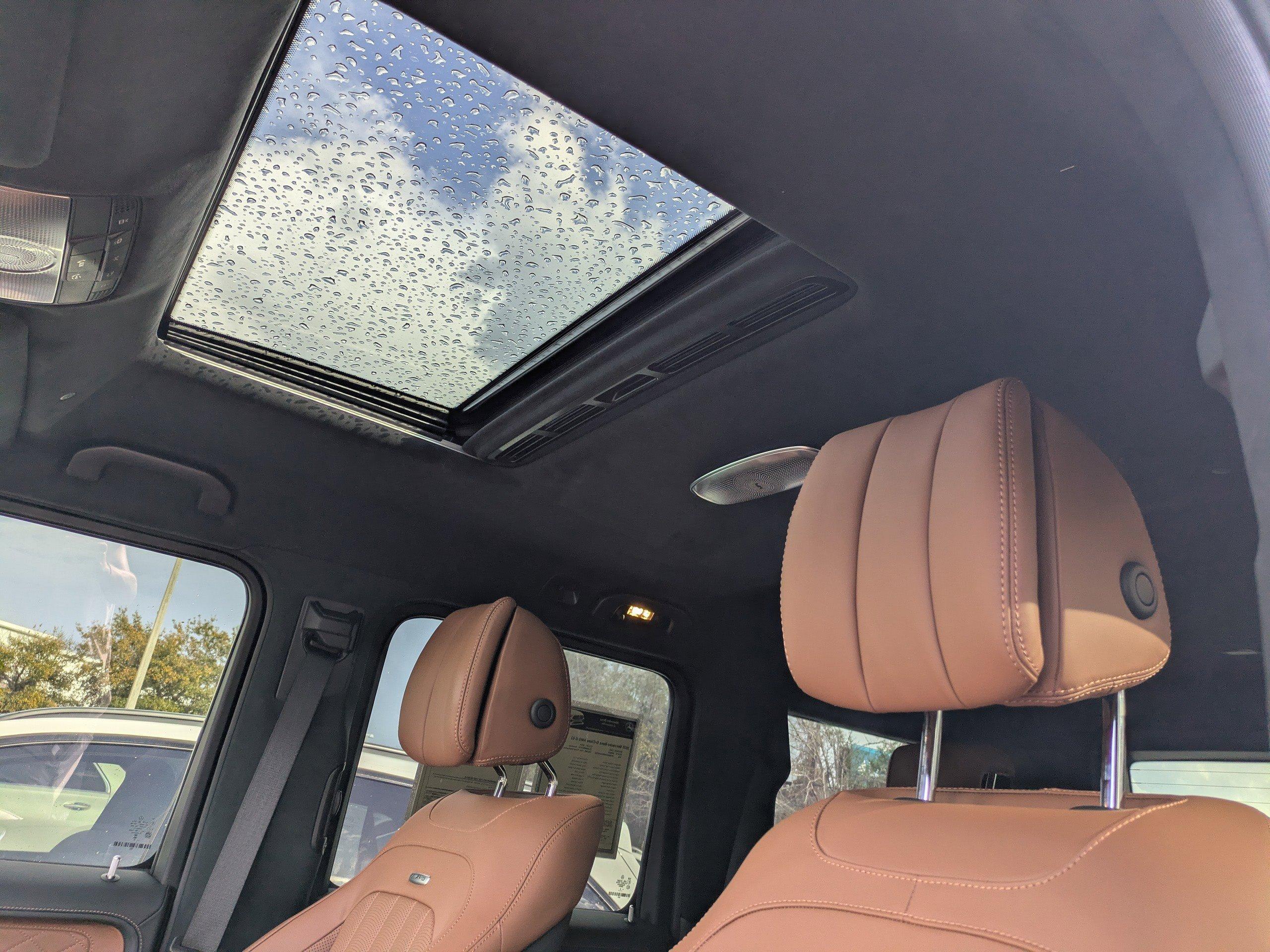 Mercedes-Benz Sport Utility Amg® G 63 With Navigation & Awd - Thumbnail 5