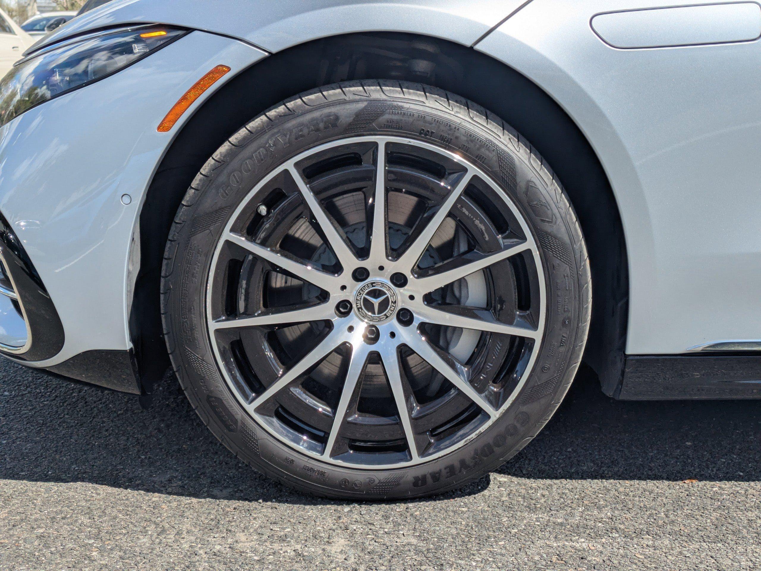 Mercedes-Benz Eqs 4Dr Car 450+ With Navigation - Thumbnail 4