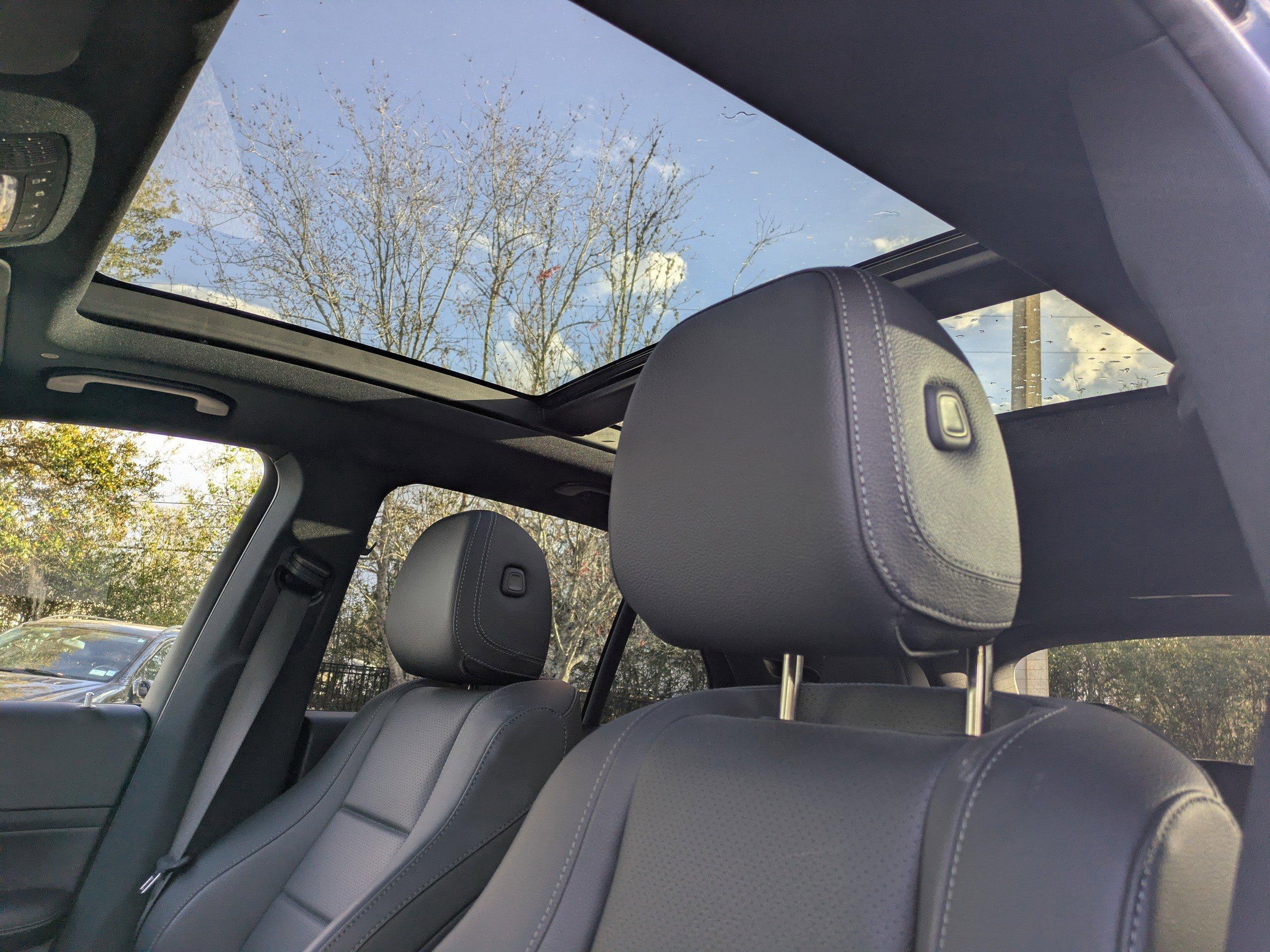 Mercedes-Benz Gle Sport Utility 350 With Navigation & Awd - Thumbnail 5