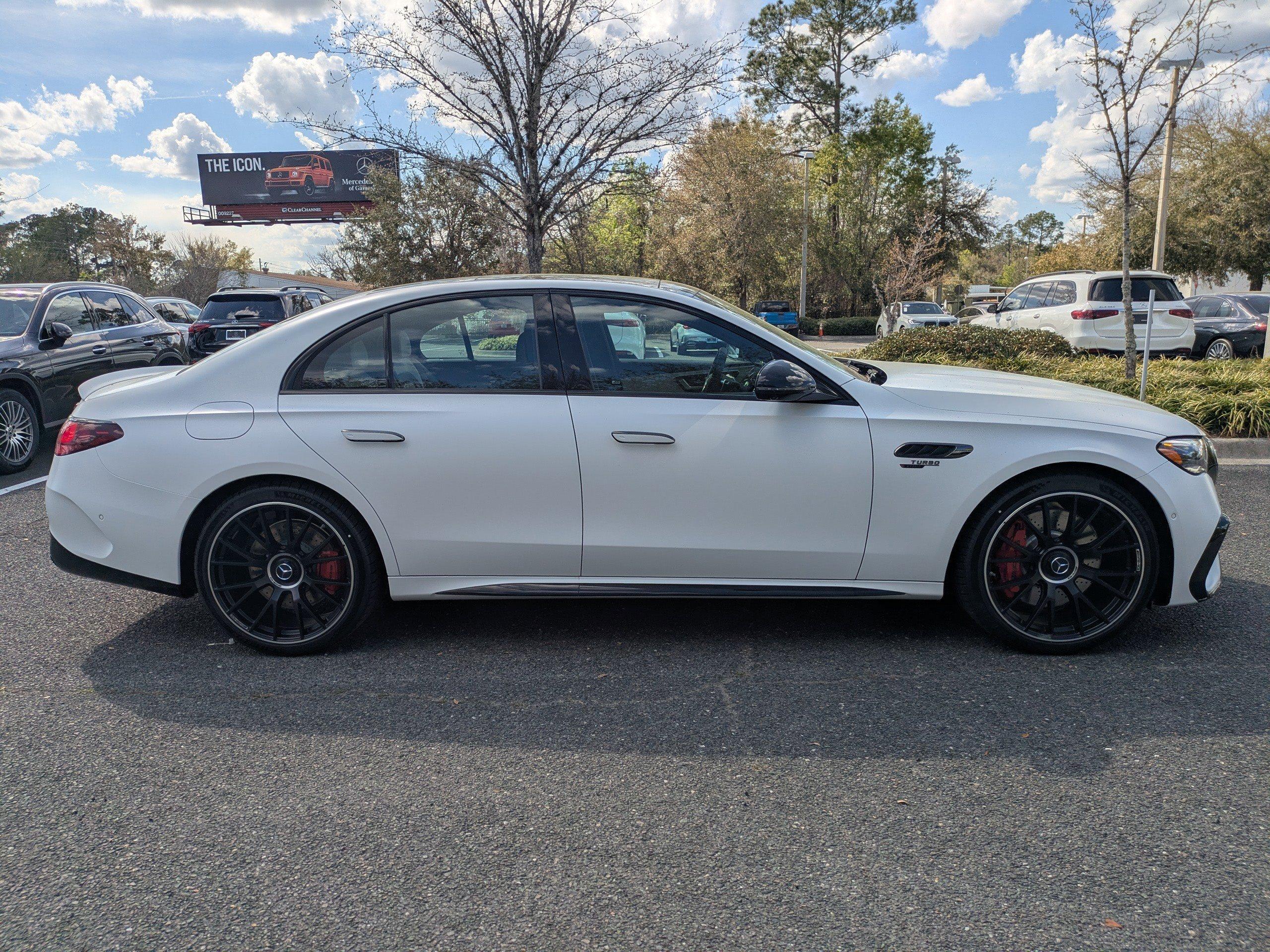 Mercedes-Benz Sedan Amg® E 53 E 4Matic®+ With Navigation & Awd - Thumbnail 6