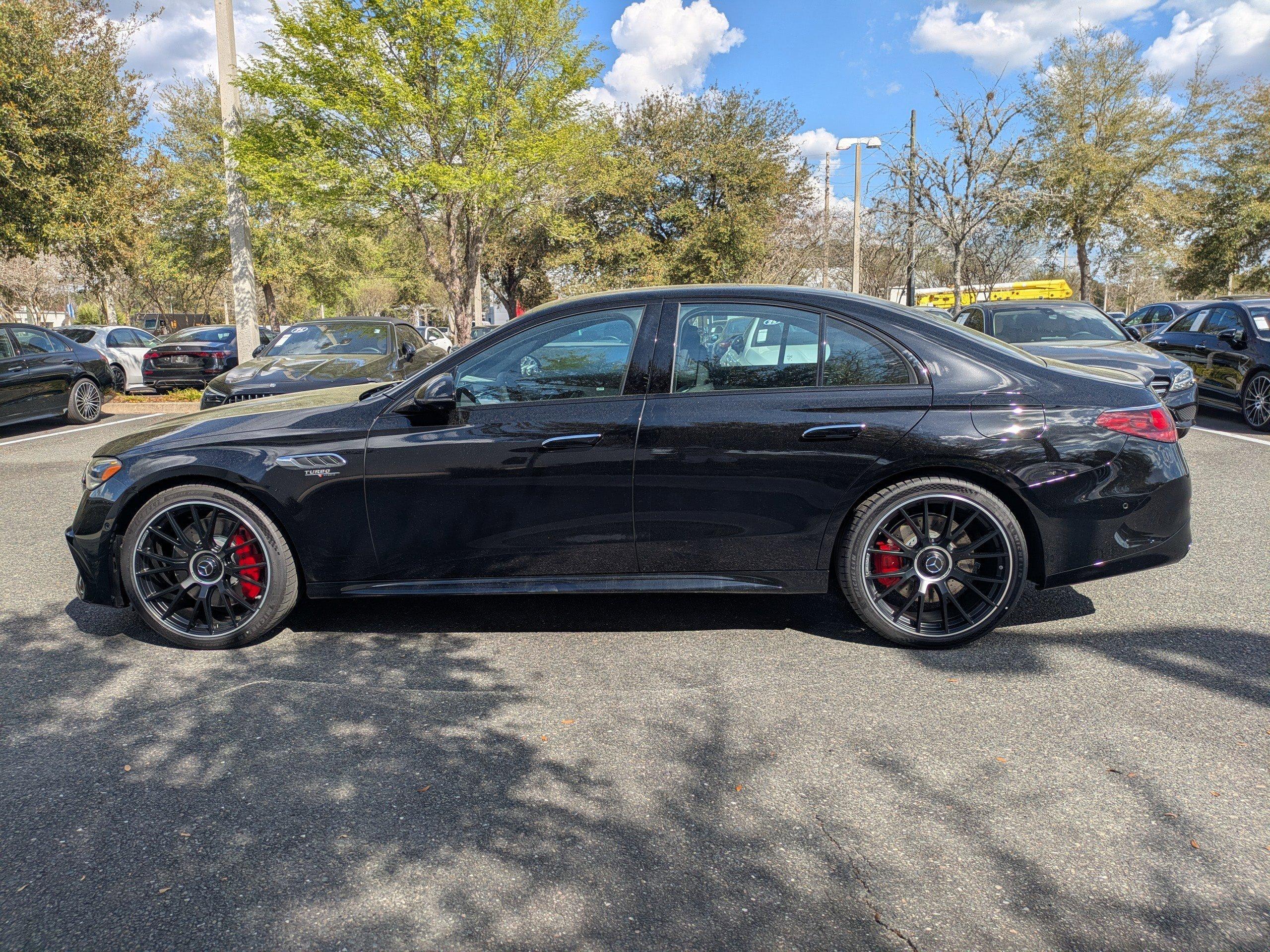 Mercedes-Benz Sedan Amg® E 53 E 4Matic®+ With Navigation & Awd - Thumbnail 10