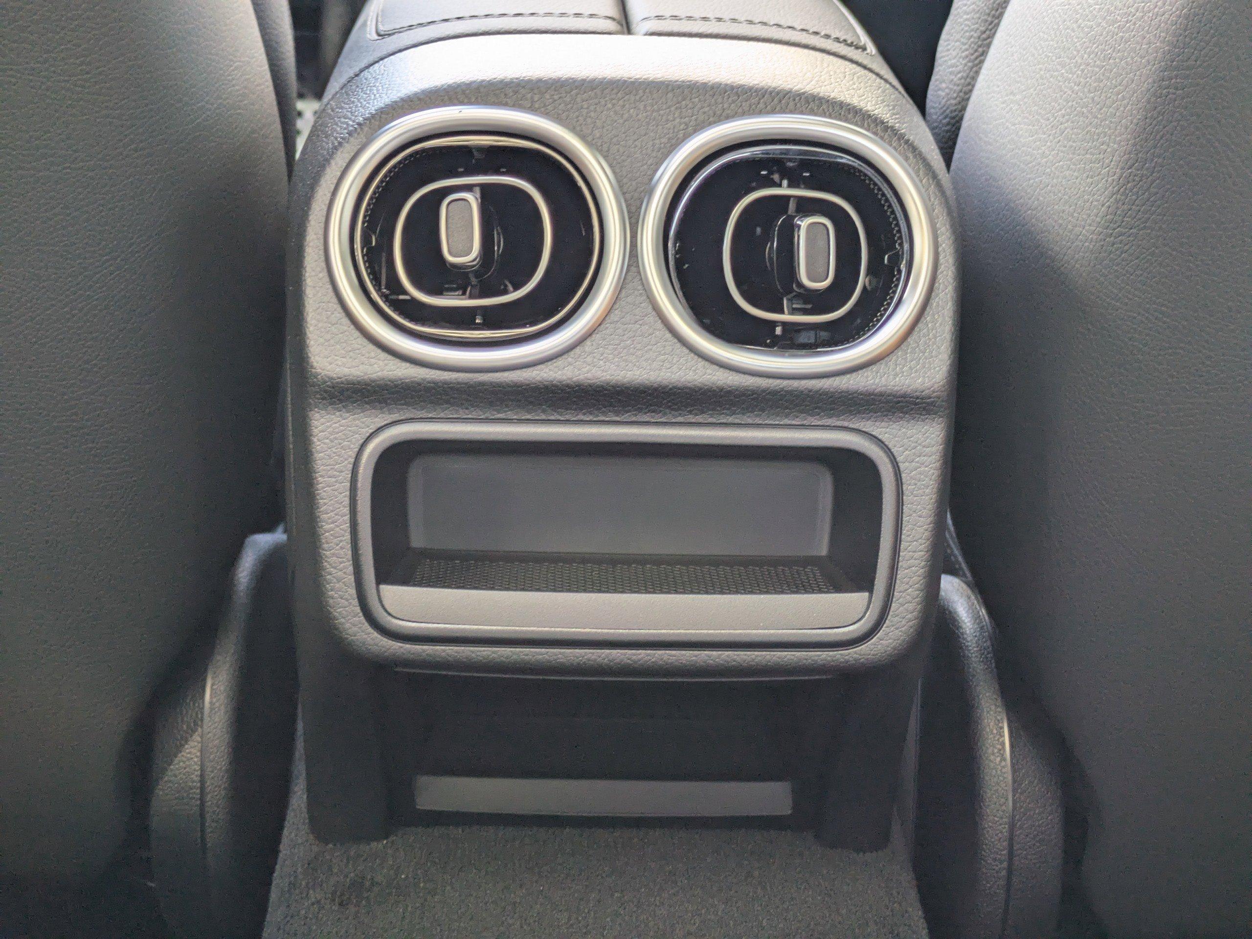 Mercedes-Benz C 300 Rwd Sedan - Thumbnail 17