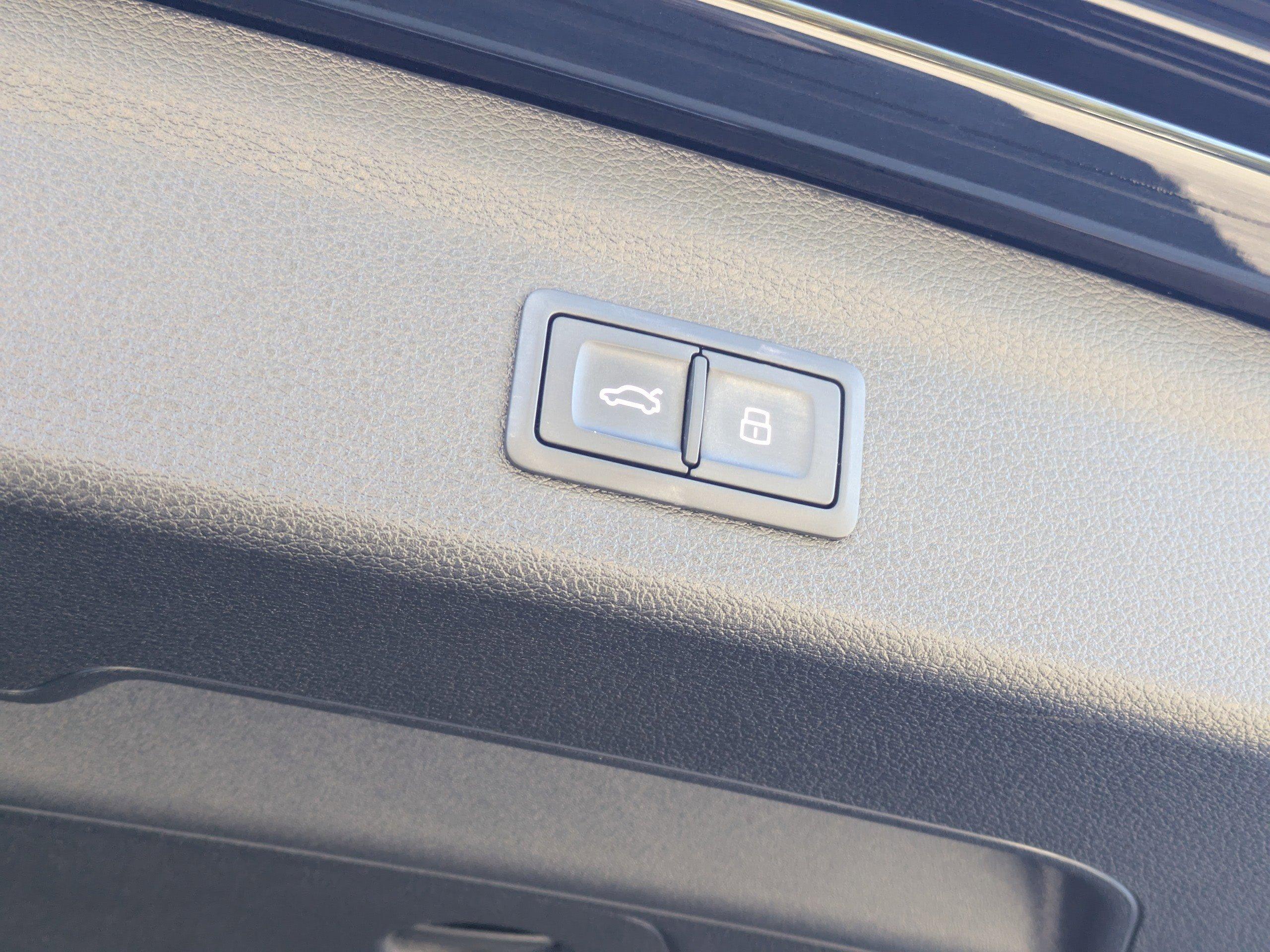 Audi Q3 Sport Utility S Line Premium Awd - Thumbnail 14