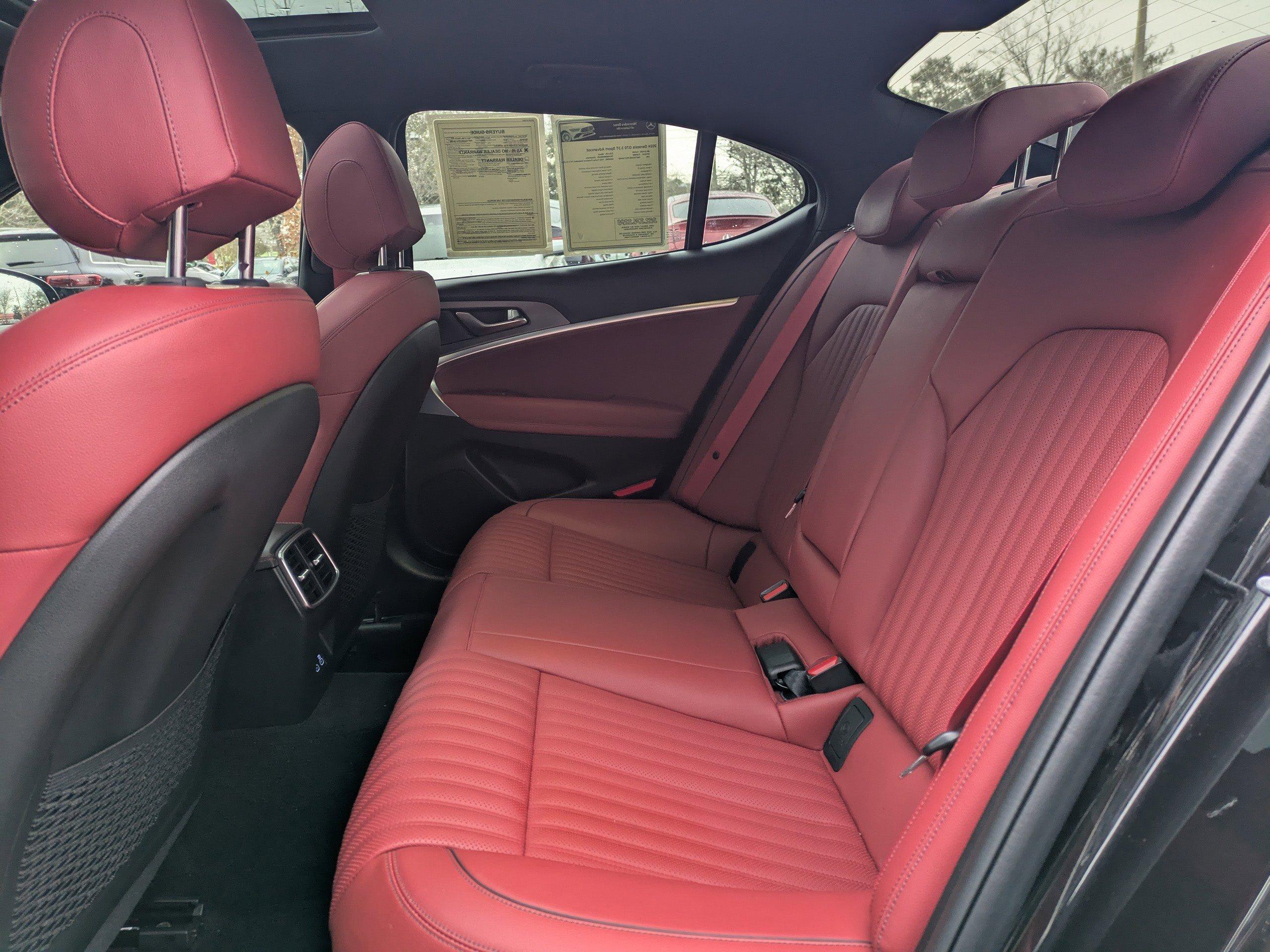 Genesis G70 4Dr Car 3.3T Sport Advanced With Navigation - Thumbnail 14