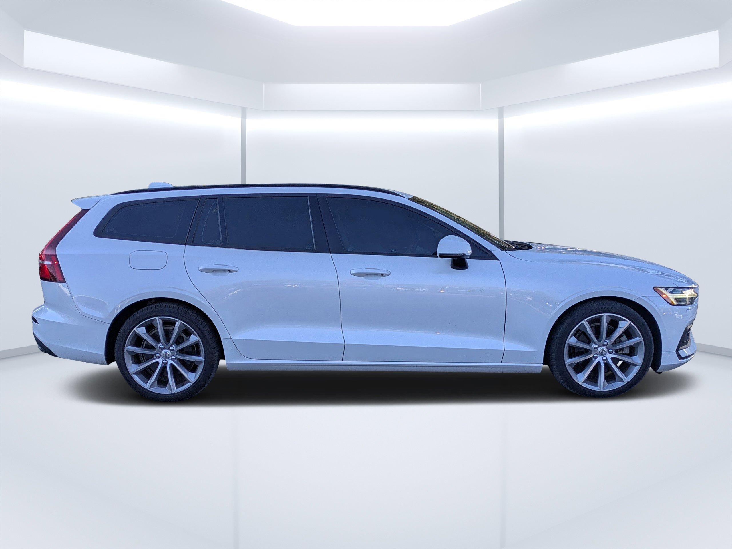 Volvo V60 Momentum Fwd Station Wagon - Thumbnail 6
