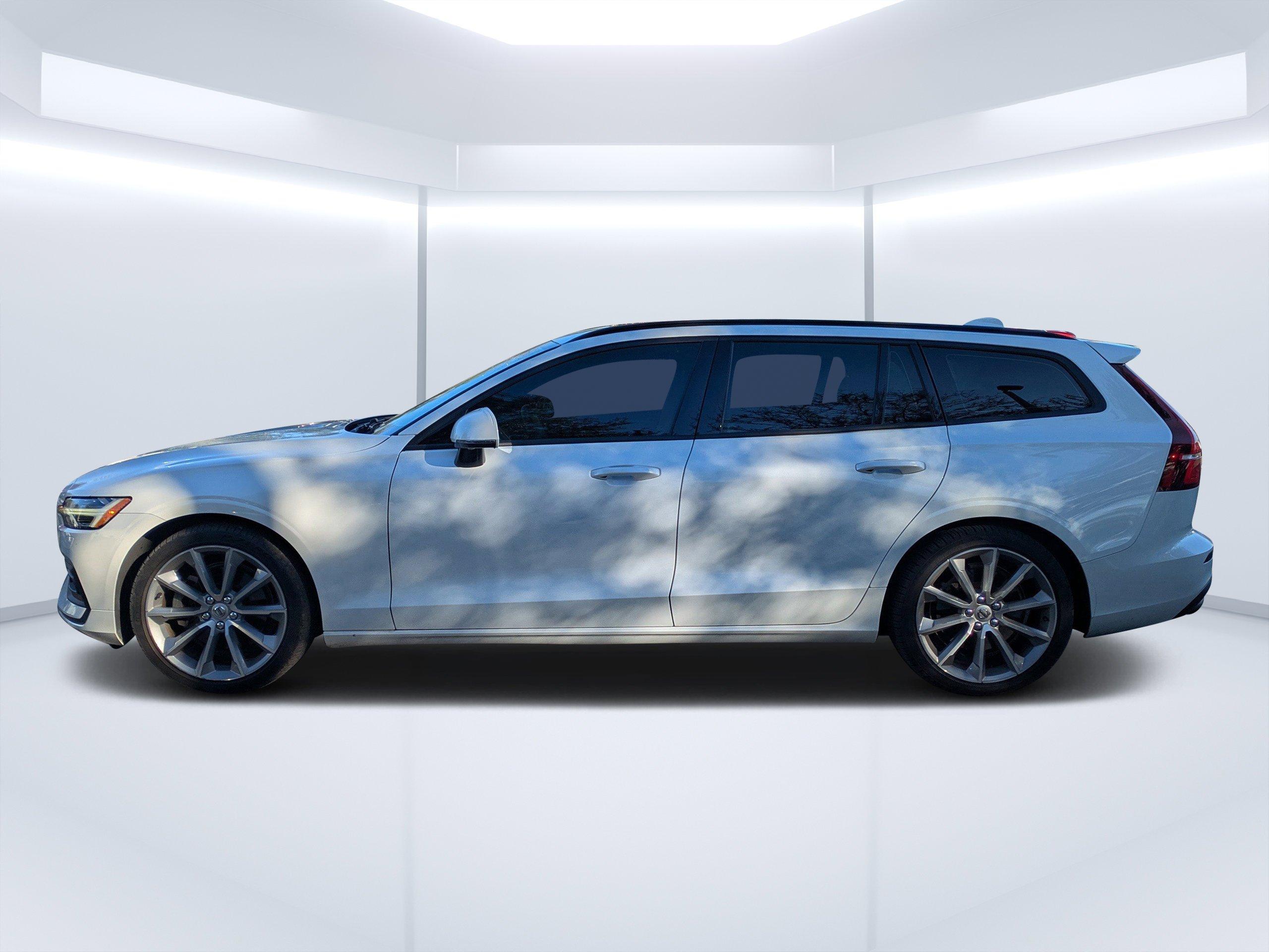 Volvo V60 Momentum Fwd Station Wagon - Thumbnail 10
