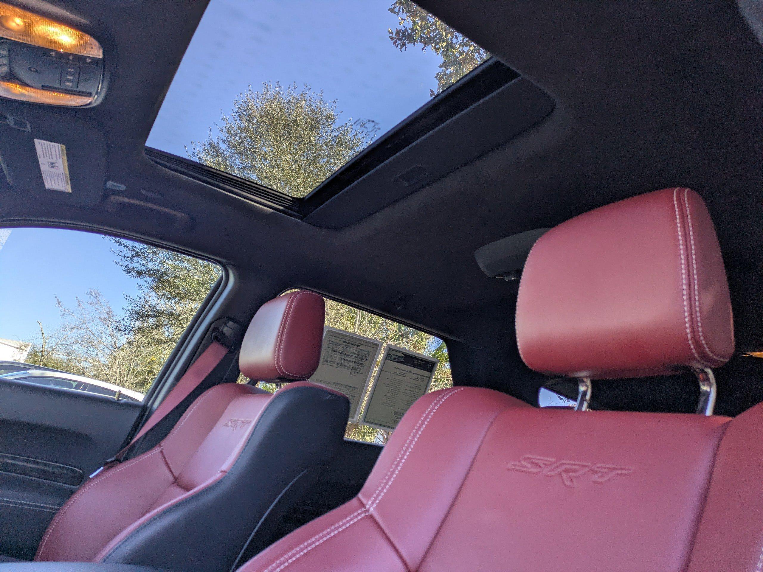 Dodge Durango Sport Utility Srt Hellcat Premium With Navigation & Awd - Thumbnail 5