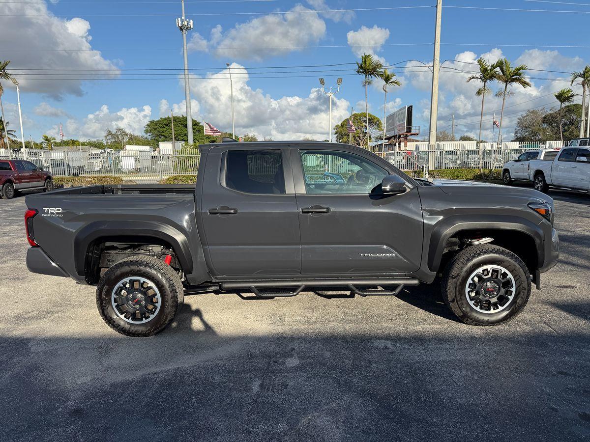 Toyota Tacoma 4Wd Trd Off Road Double Cab 5' Bed At (Natl) - Thumbnail 10