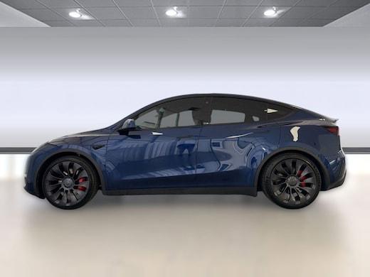 Tesla Model S Base Hatchback - Thumbnail 4