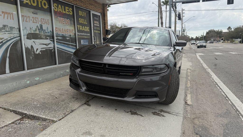 Dodge Charger Sxt - View 1