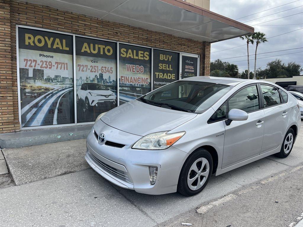 Toyota Prius Base - View 1