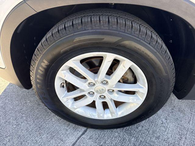 Kia Sorento Lx - Thumbnail 11