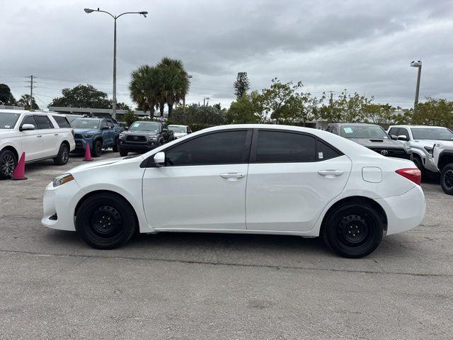 Toyota Corolla Le - Thumbnail 14