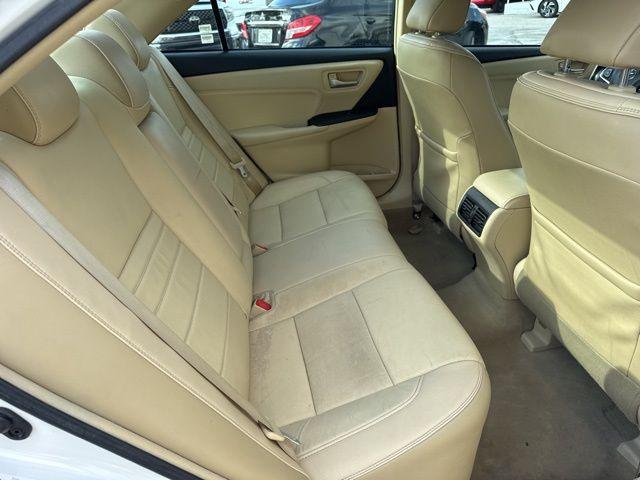 Toyota Camry Le - Thumbnail 20