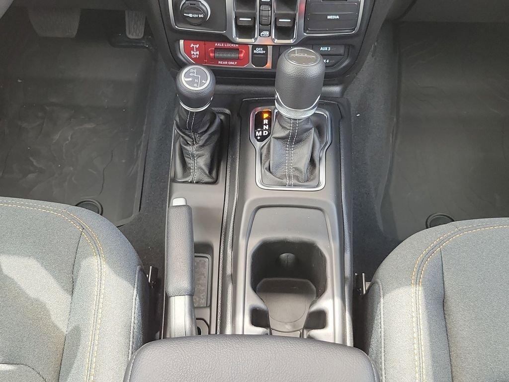 Jeep Gladiator Willys 4X4 - Thumbnail 18