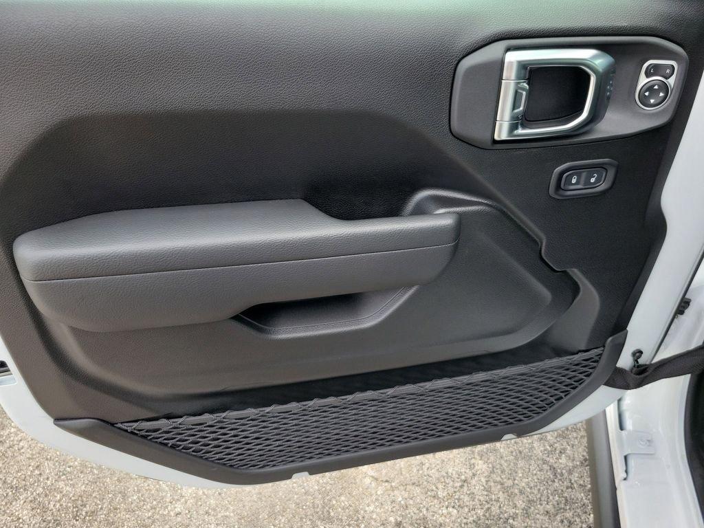 Jeep Gladiator Willys 4X4 - Thumbnail 19