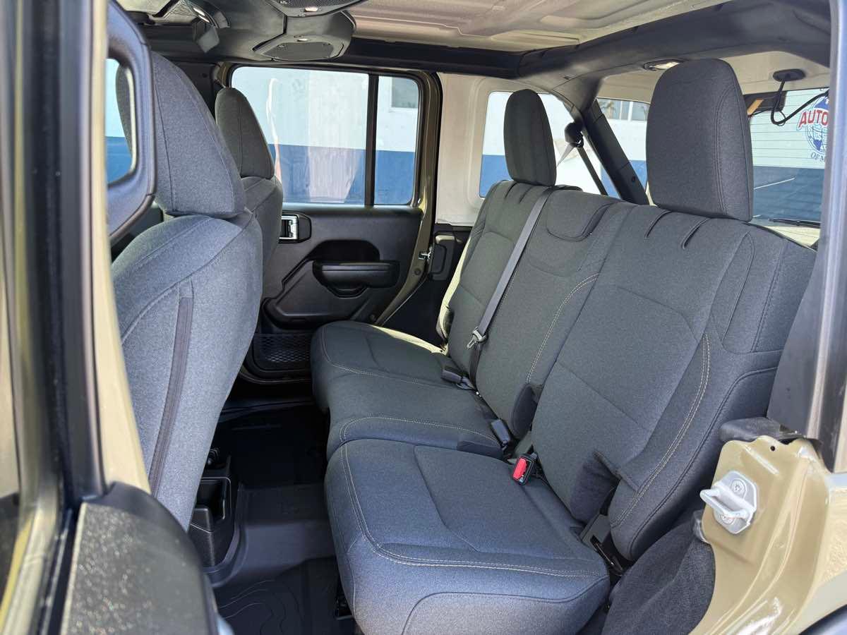 Jeep Wrangler Sport S 4 Door 4X4 - Thumbnail 14