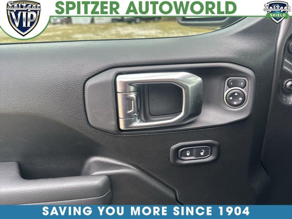 Jeep Gladiator Sport S 4X4 - Thumbnail 17