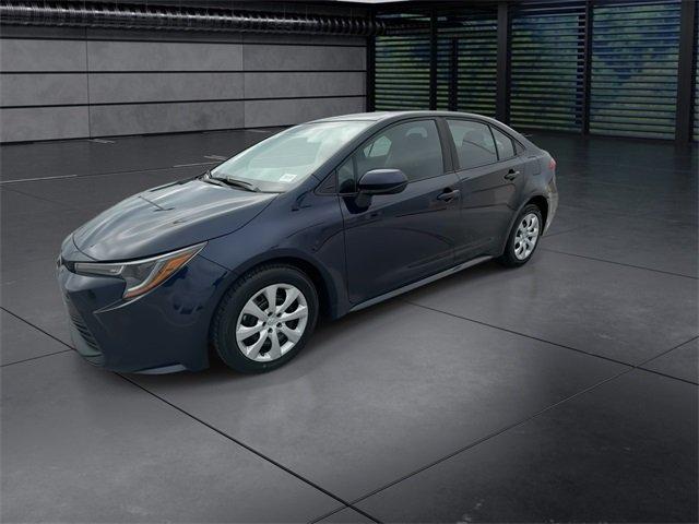 Toyota Corolla Le - Thumbnail 5