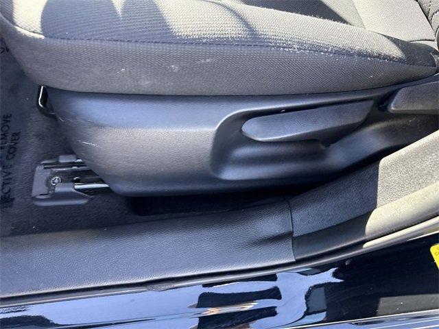 Toyota Corolla Le - Thumbnail 13