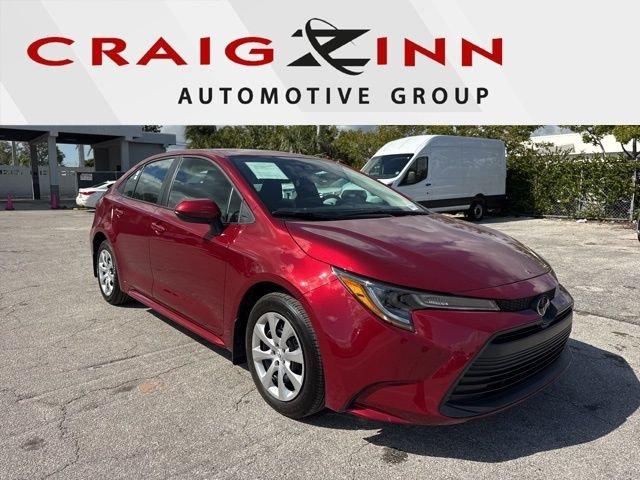 Toyota Corolla Le - Thumbnail 2