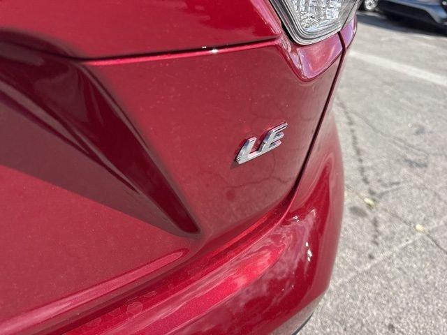 Toyota Corolla Le - Thumbnail 9