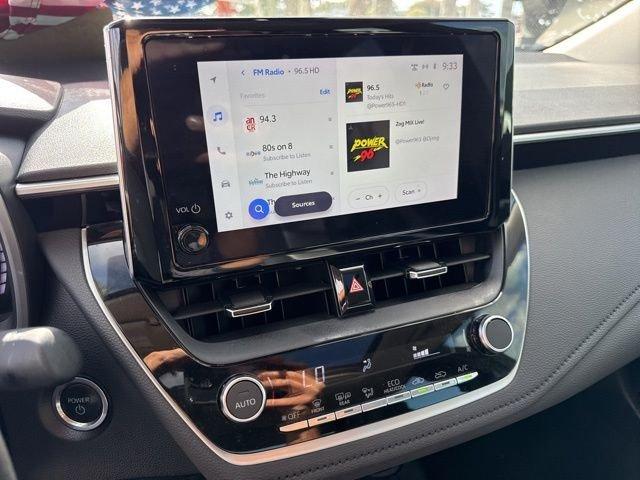 Toyota Corolla Hybrid Xle - Thumbnail 5