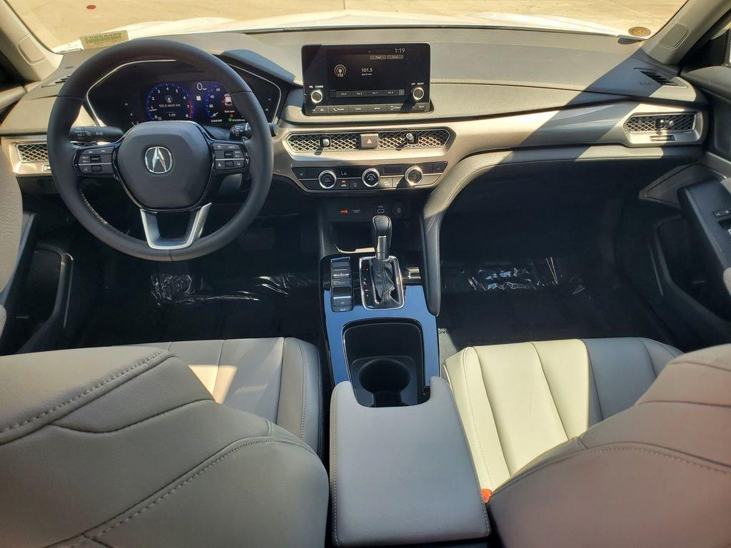 Acura Integra Base - Thumbnail 10