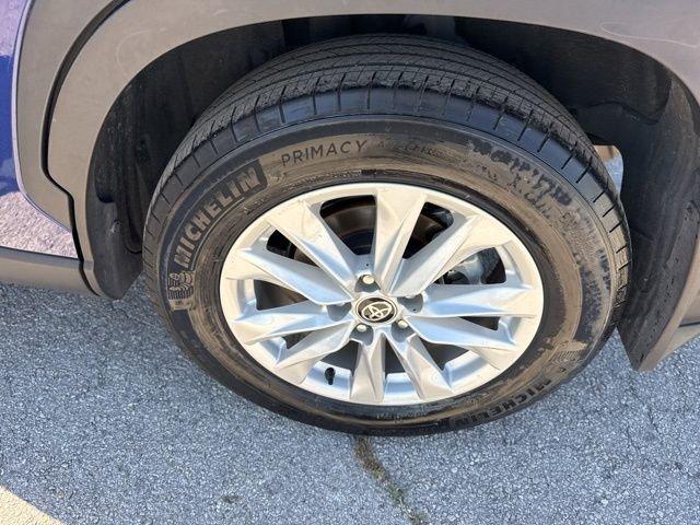 Toyota Corolla Cross Le - Thumbnail 13