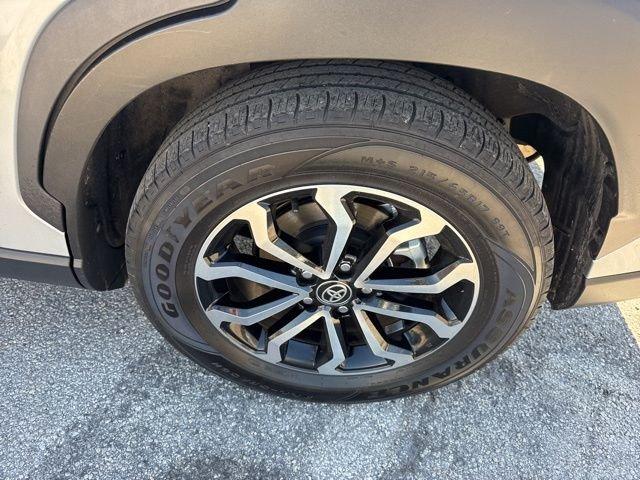 Toyota Corolla Cross Hybrid S - Thumbnail 7