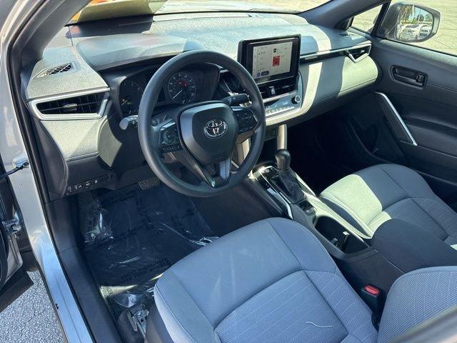 Toyota Corolla Cross Hybrid S - Thumbnail 3