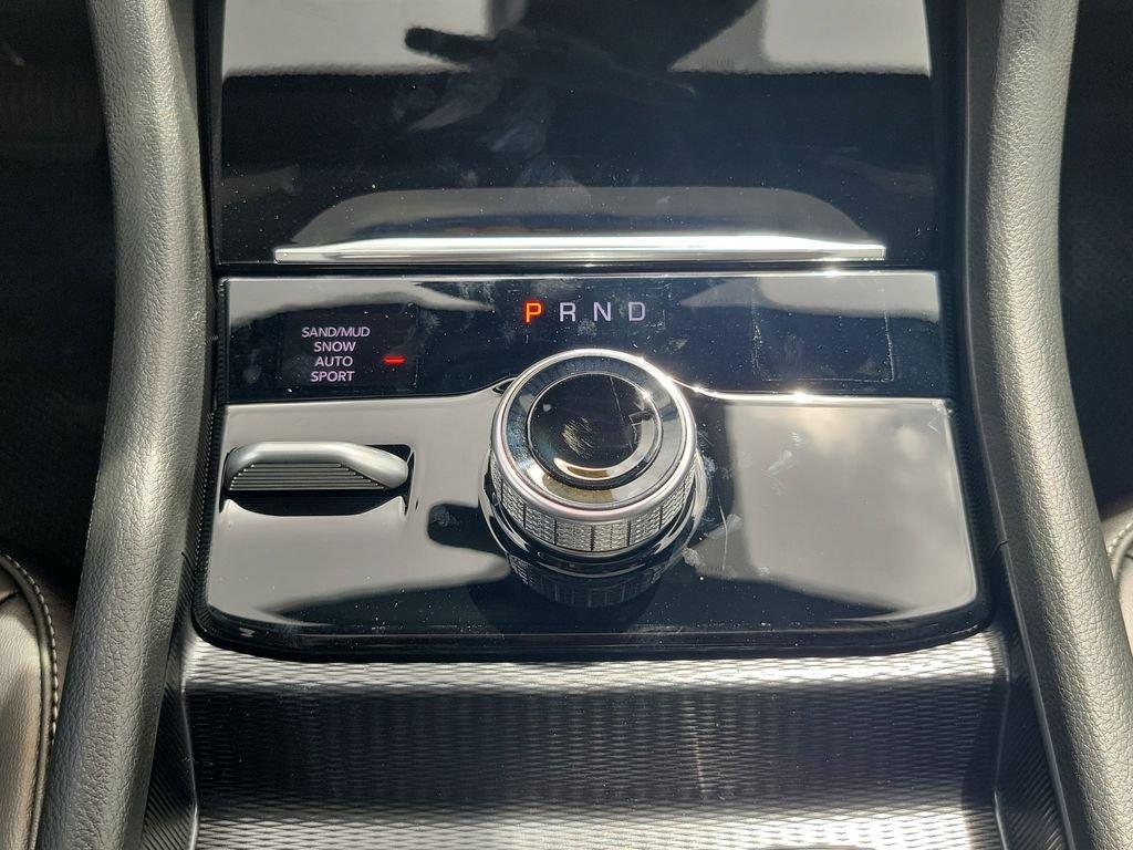 Jeep Grand Cherokee Limited 4X4 - Thumbnail 19