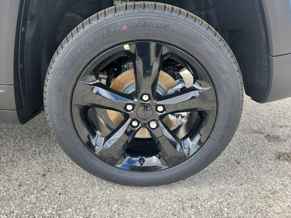 Jeep Grand Cherokee Limited 4X4 - Thumbnail 10