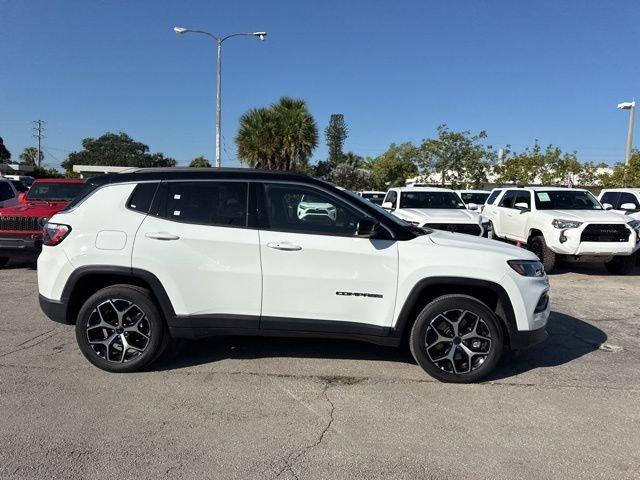 Jeep Compass Limited - Thumbnail 14