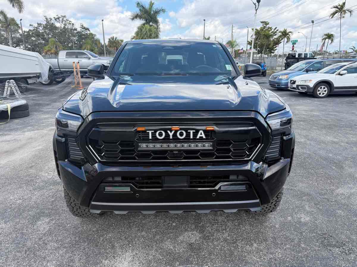 Toyota Tacoma 4Wd Sr Double Cab 5' Bed At - Thumbnail 4