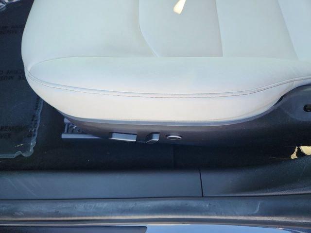 Tesla Model 3 Long Range - Thumbnail 13