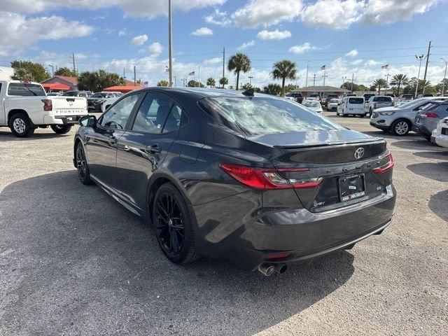 Toyota Camry Se - Thumbnail 12