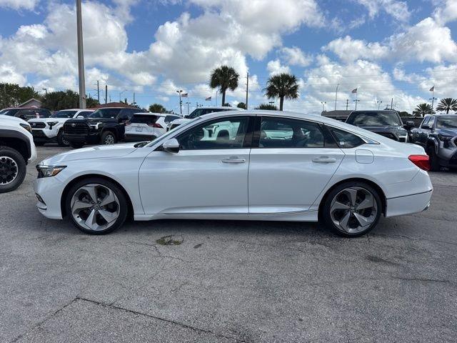 Honda Accord Touring 2.0T - Thumbnail 19